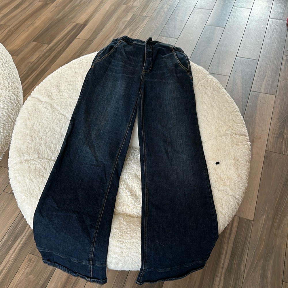Free people size 27 super wide, leg jeans